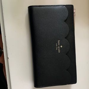 Kate Spade Magnolia street Black wallet